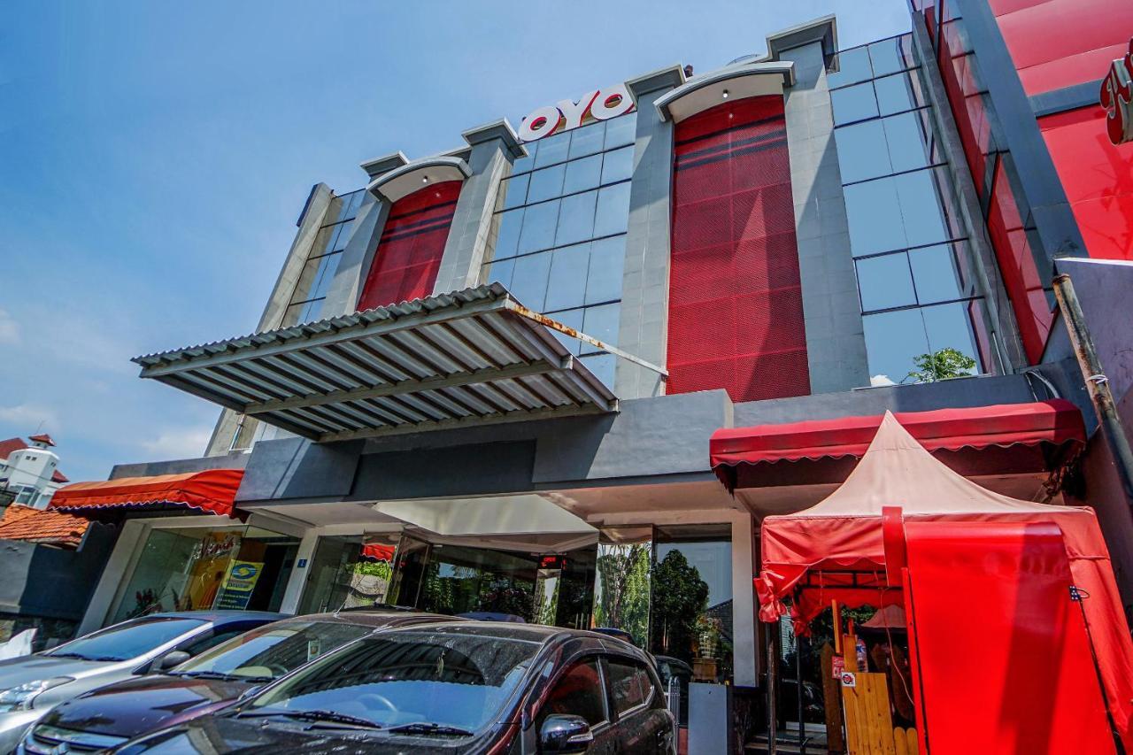 Oyo 231 Hotel Andita Syariah Surabaya Exterior photo
