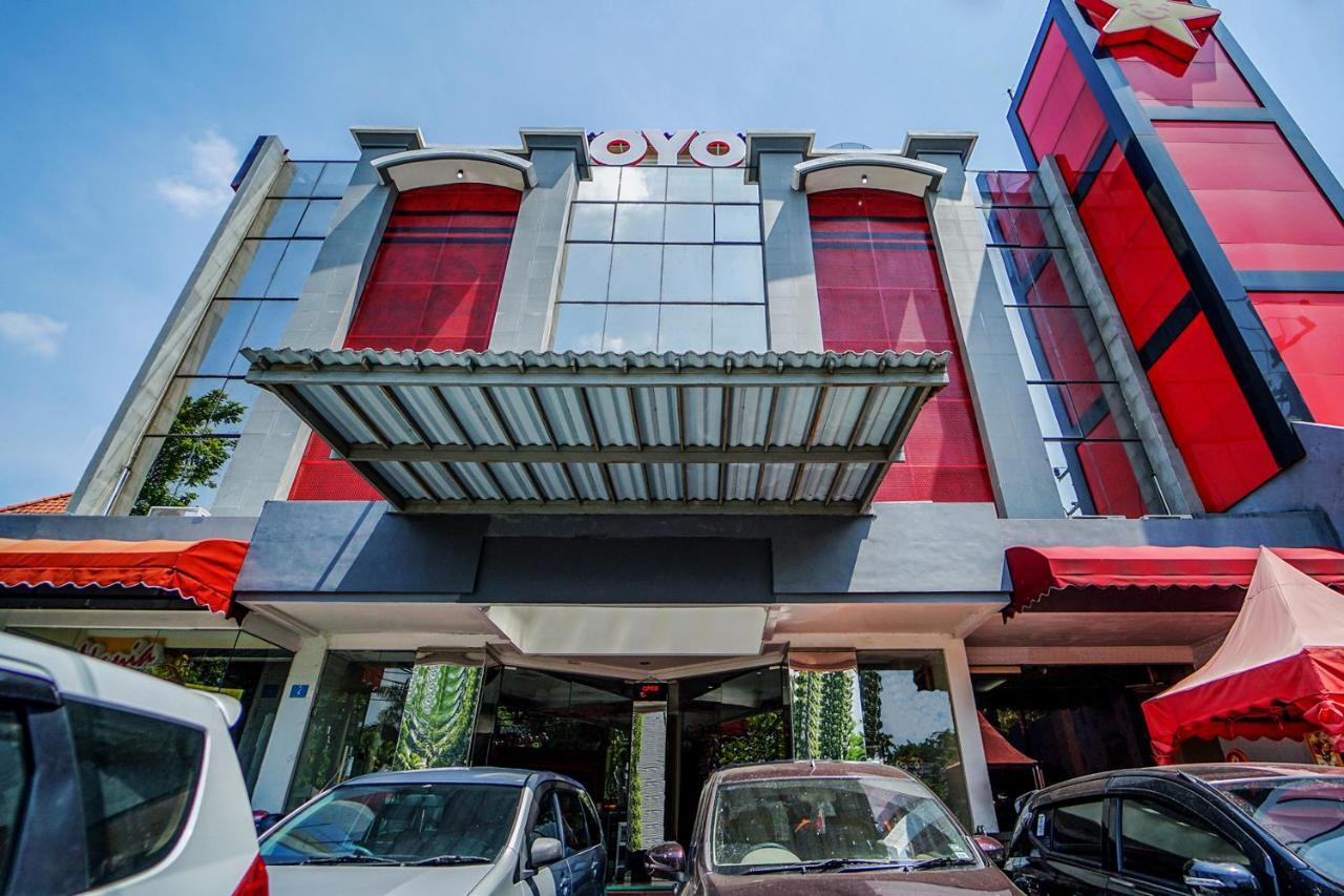 Oyo 231 Hotel Andita Syariah Surabaya Exterior photo