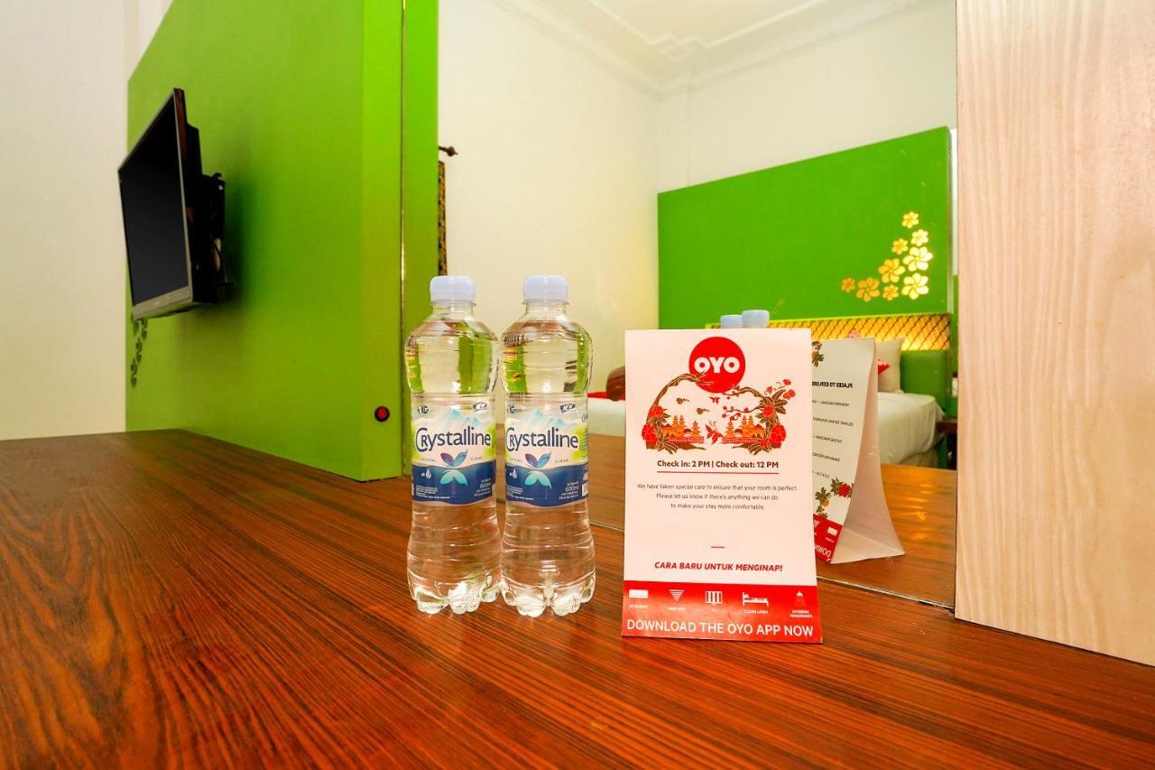 Oyo 231 Hotel Andita Syariah Surabaya Exterior photo