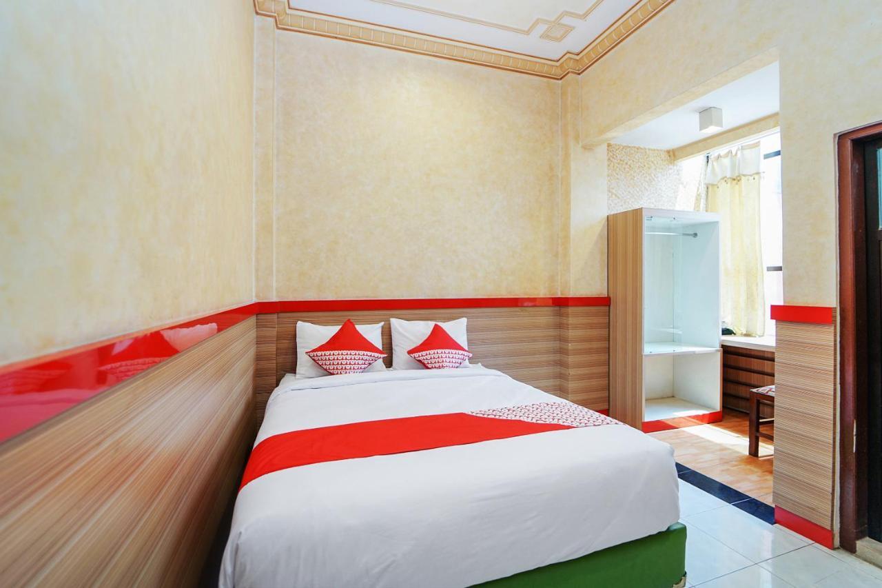 Oyo 231 Hotel Andita Syariah Surabaya Exterior photo